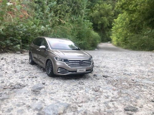 汽车模型1 18原厂商务车（1:18汽车模型批发）