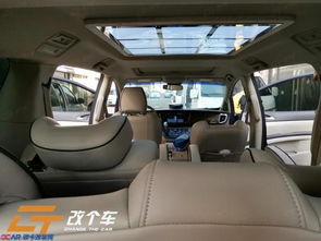 汽车内饰怎么改商务车的（商务车改内饰地板改装）